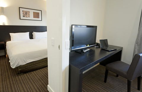 Causeway 353 Hotel - Accommodation Directory 32