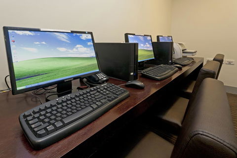 Causeway 353 Hotel - Accommodation Directory 15