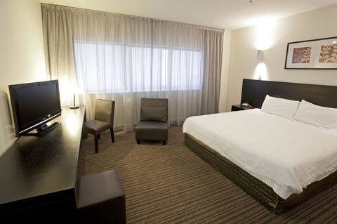 Causeway 353 Hotel - Accommodation Directory 23