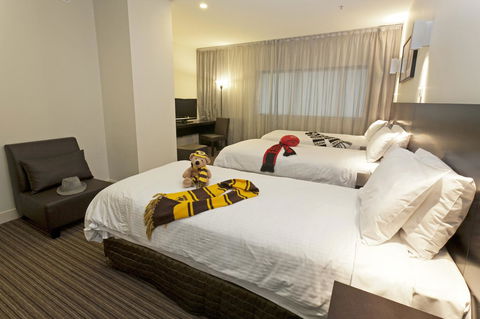 Causeway 353 Hotel - Accommodation Directory 37