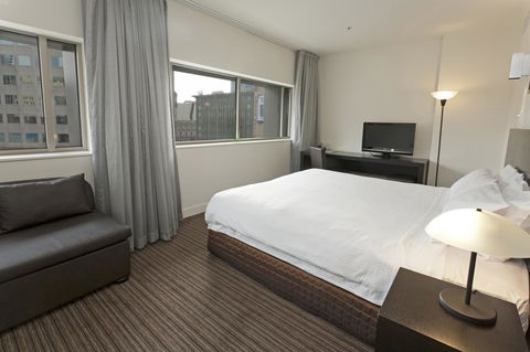 Causeway 353 Hotel - Accommodation Directory 22