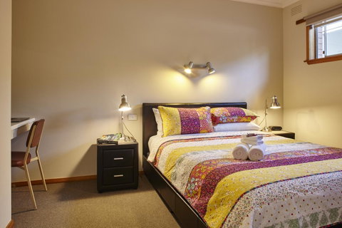 Goldfield Holiday Units - Accommodation Directory 1