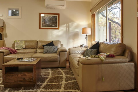 Goldfield Holiday Units - Accommodation Directory 11