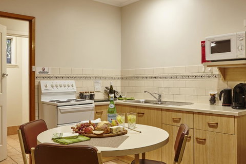 Goldfield Holiday Units - Accommodation Directory 8