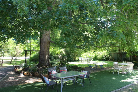 Goldfield Holiday Units - Accommodation Directory 25