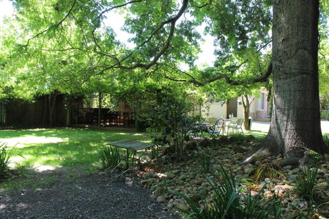 Goldfield Holiday Units - Accommodation Directory 26