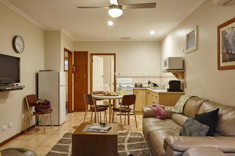 Goldfield Holiday Units - Accommodation Directory 9