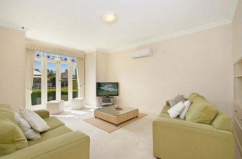 Sea Shells On Banyan Apartment - Accommodation Directory 1