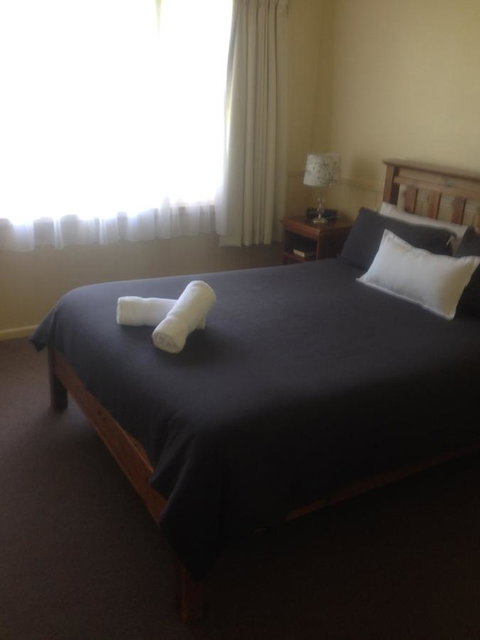 Viewhill Holiday Units - Accommodation Directory 9