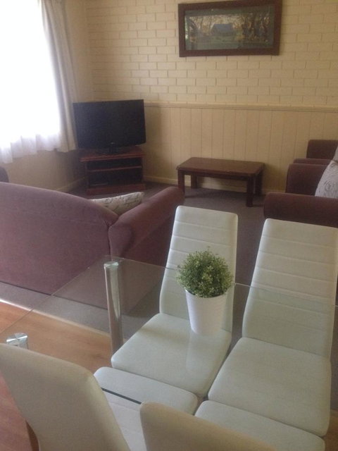 Viewhill Holiday Units - Accommodation Directory 3