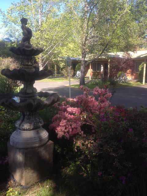 Viewhill Holiday Units - Accommodation Directory 2