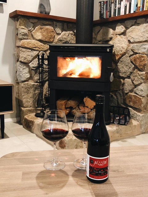 Luxury Abalina Cottages - Accommodation Directory 13