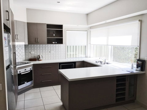 Luxury Abalina Cottages - Accommodation Directory 5