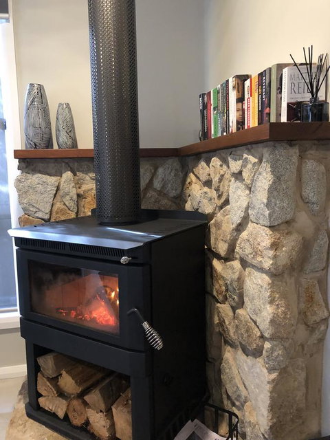 Luxury Abalina Cottages - Accommodation Directory 19