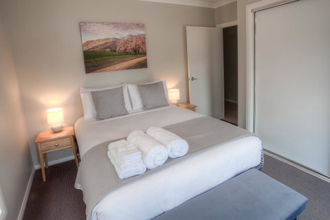 Luxury Abalina Cottages - Accommodation Directory 11