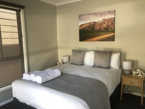 Luxury Abalina Cottages - Accommodation Directory 25
