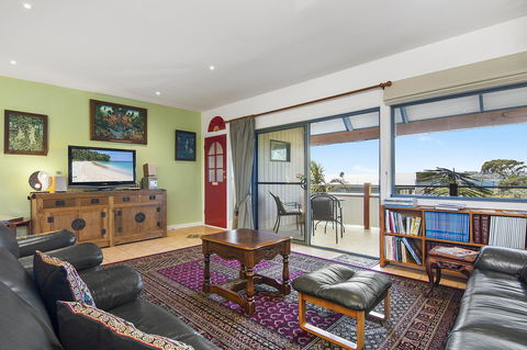 Black Dolphin Beach Penthouse - Accommodation Directory 9
