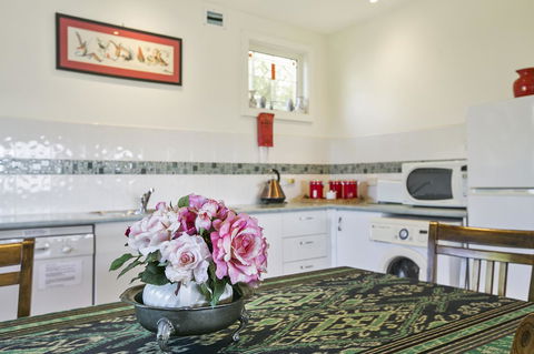 Black Dolphin Beach Penthouse - Accommodation Directory 17