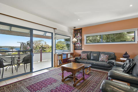 Black Dolphin Beach Penthouse - Accommodation Directory 0