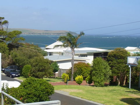 Black Dolphin Beach Penthouse - Accommodation Directory 16