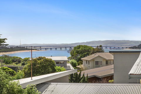 Black Dolphin Beach Penthouse - Accommodation Directory 19