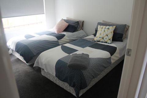 Wayamba - Accommodation Directory 9