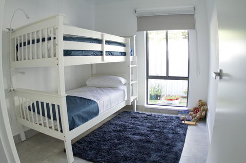 16 King Street - Accommodation Directory 3