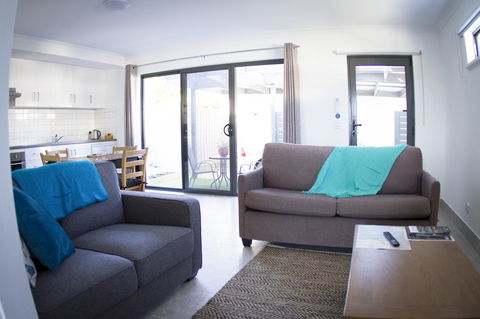 16 King Street - Accommodation Directory 12