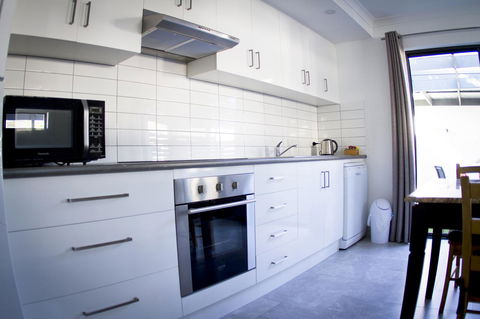 16 King Street - Accommodation Directory 14