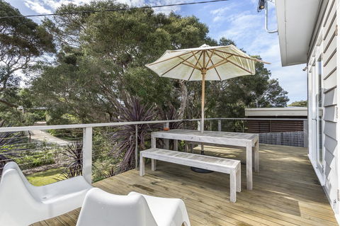 Sunset On Scott - Relax In Tranquility & Style - Accommodation Directory 4