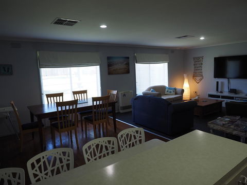 Port Relaxation - Accommodation Directory 2