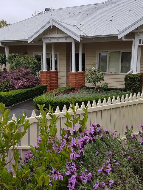 Healesville House - Fig Tree House - Accommodation Directory 1