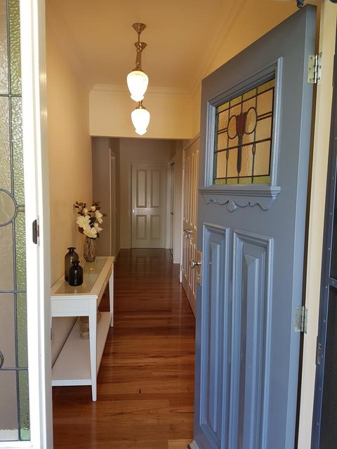 Healesville House - Fig Tree House - Accommodation Directory 3