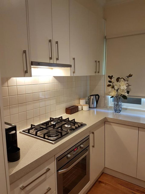 Healesville House - Fig Tree House - Accommodation Directory 4