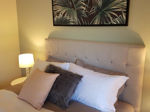 Healesville House - Fig Tree House - Accommodation Directory 11