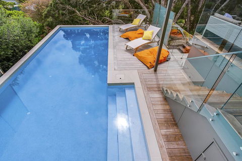 Lansdowne Villa - With Swimming Pool - Accommodation Directory 4