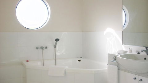 Tintagel - Accommodation Directory 4