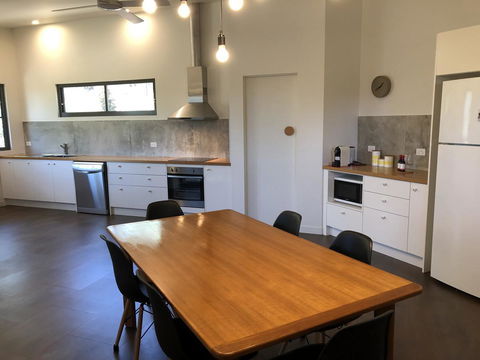 Saje\'s House & Pod - Accommodation Directory 5