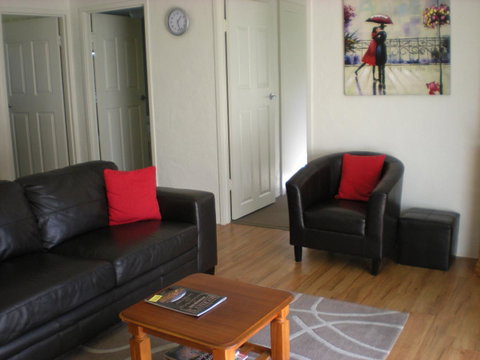Willow Dene Holiday Apartments - Accommodation Directory 10