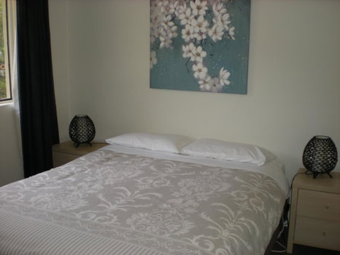 Willow Dene Holiday Apartments - Accommodation Directory 15