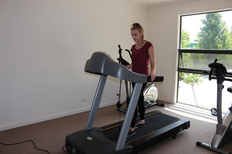 Bairnsdale International - Accommodation Directory 6