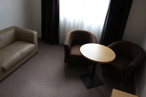 Bairnsdale International - Accommodation Directory 2