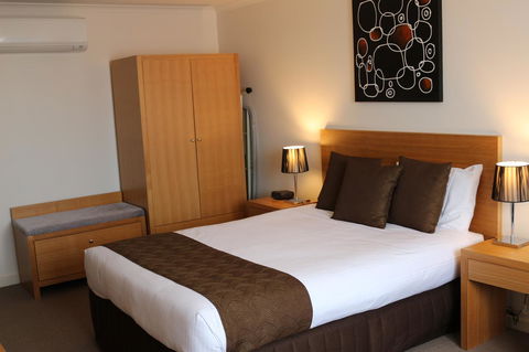 Bairnsdale International - Accommodation Directory 14