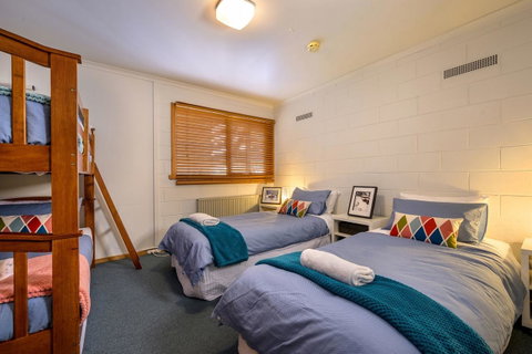 FOUNTAINS 3, Mount Hotham - Accommodation Directory 6