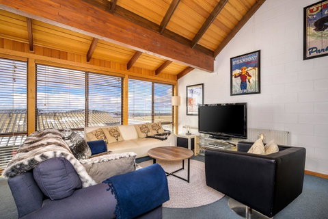 FOUNTAINS 3, Mount Hotham - Accommodation Directory 0
