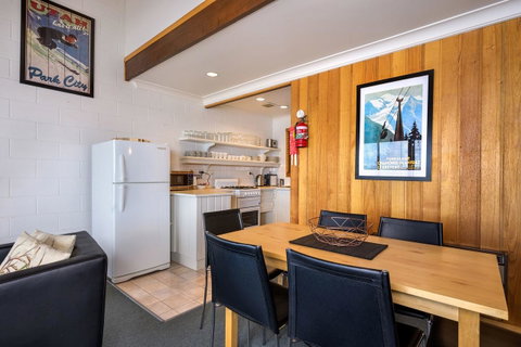 FOUNTAINS 3, Mount Hotham - Accommodation Directory 3