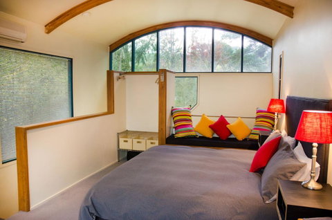 Ashwood Cottages - Accommodation Directory 24