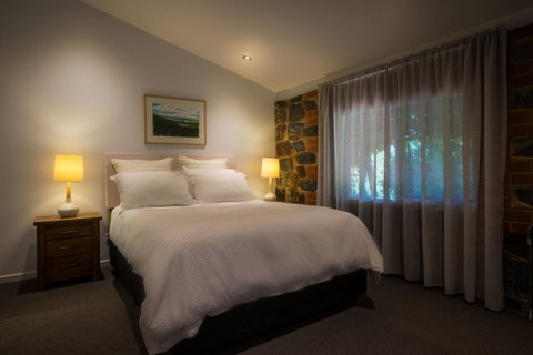 Bright Mystic Valley - Accommodation Directory 12