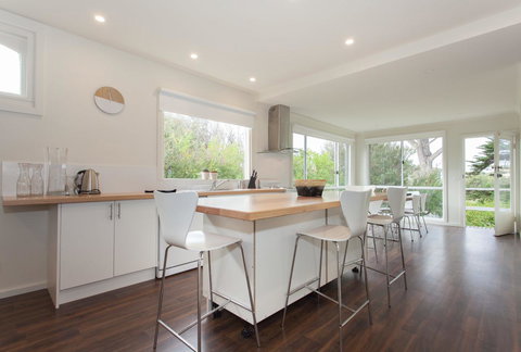 Sundowner - Accommodation Directory 2