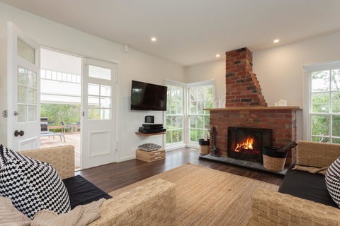 Sundowner - Accommodation Directory 3